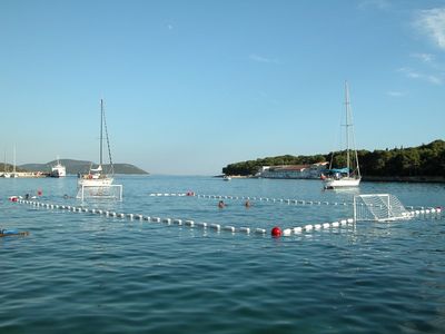 07vaterigr120708.jpg